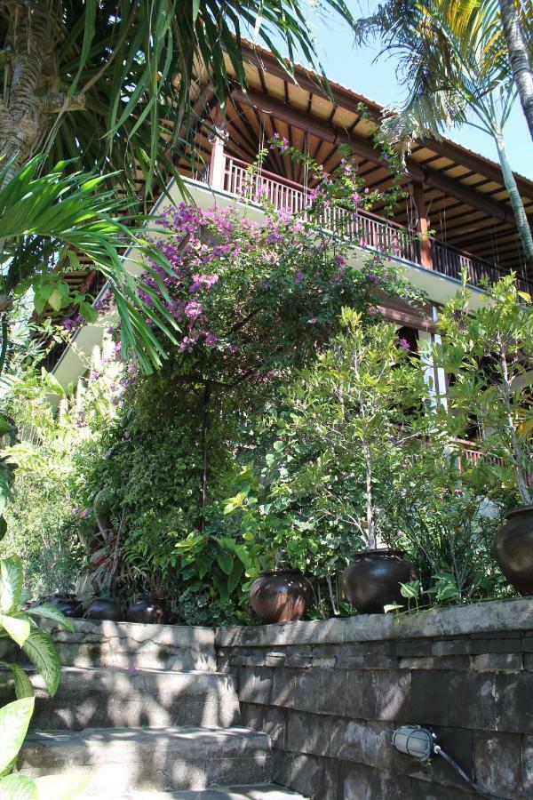 Villa Bukit Malas Αμέντ Εξωτερικό φωτογραφία